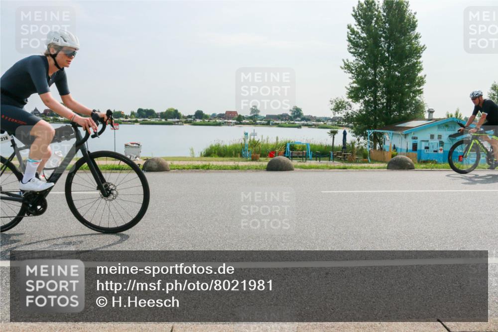 15.06.2025 - 27. Vierlanden-Triathlon H.Heesch http://msf.ph/oto/8021981 15.06.2025 09:56:30 Radfahren 151, 218 meine-sportfotos.de