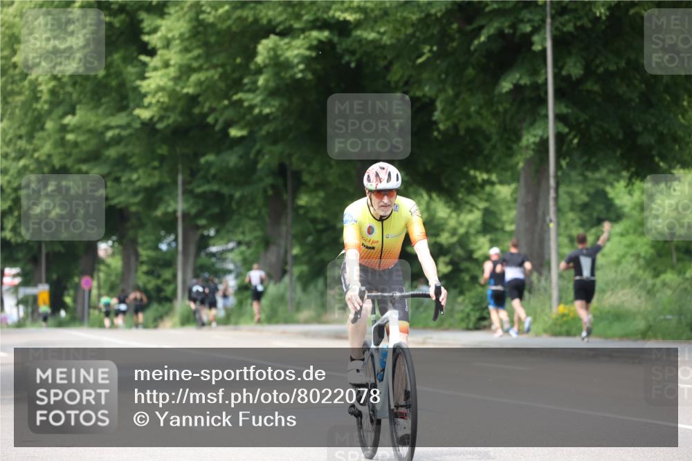15.06.2025 - 7 Türme Triathlon Yannick Fuchs http://msf.ph/oto/8022078 15.06.2025 13:34:00 Radfahren 376, 853, 926, 1142, 1180 meine-sportfotos.de