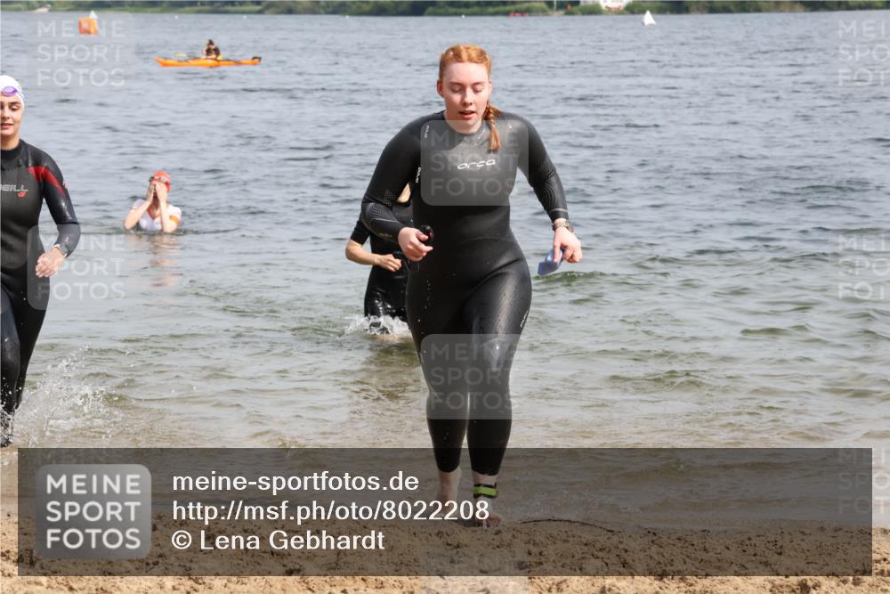 15.06.2025 - 27. Vierlanden-Triathlon Lena Gebhardt http://msf.ph/oto/8022208 15.06.2025 10:19:47 Schwimmen 500, 503, 539, 569, 578, 603 meine-sportfotos.de