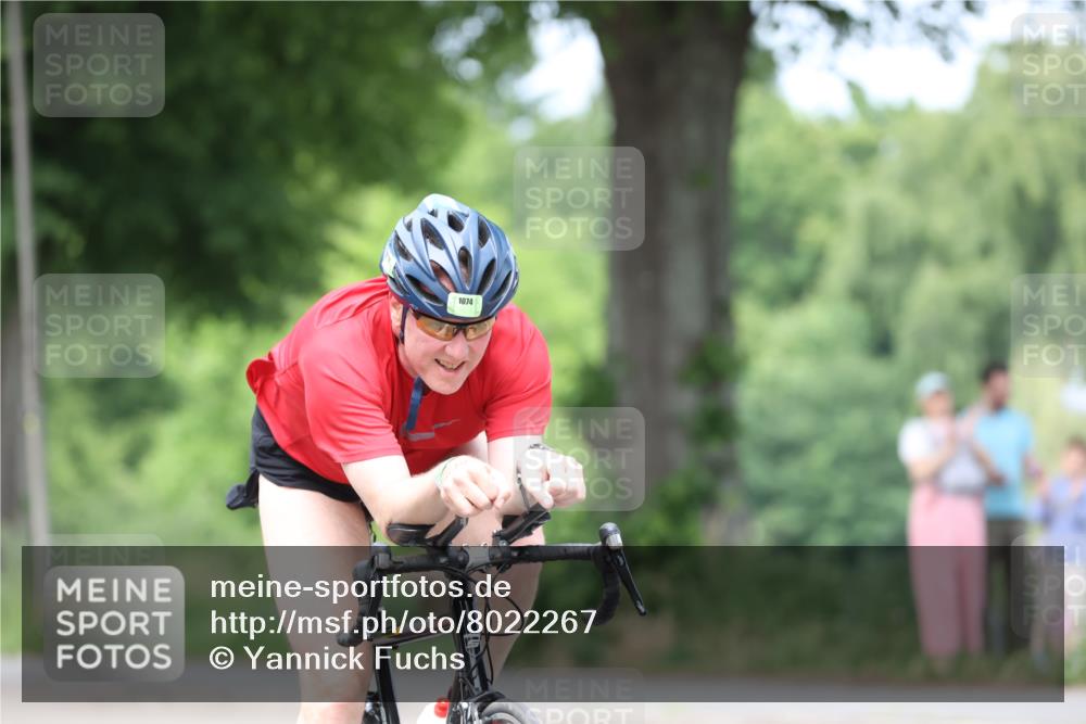 15.06.2025 - 7 Türme Triathlon Yannick Fuchs http://msf.ph/oto/8022267 15.06.2025 13:34:30 Radfahren 196, 910, 1074 meine-sportfotos.de