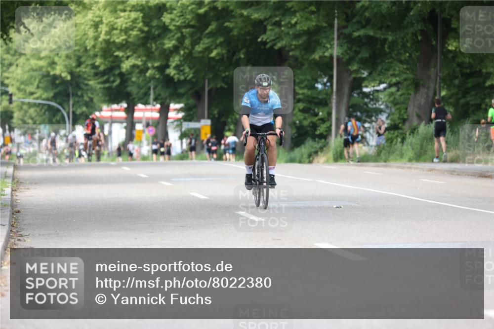 15.06.2025 - 7 Türme Triathlon Yannick Fuchs http://msf.ph/oto/8022380 15.06.2025 13:34:37 Radfahren  meine-sportfotos.de