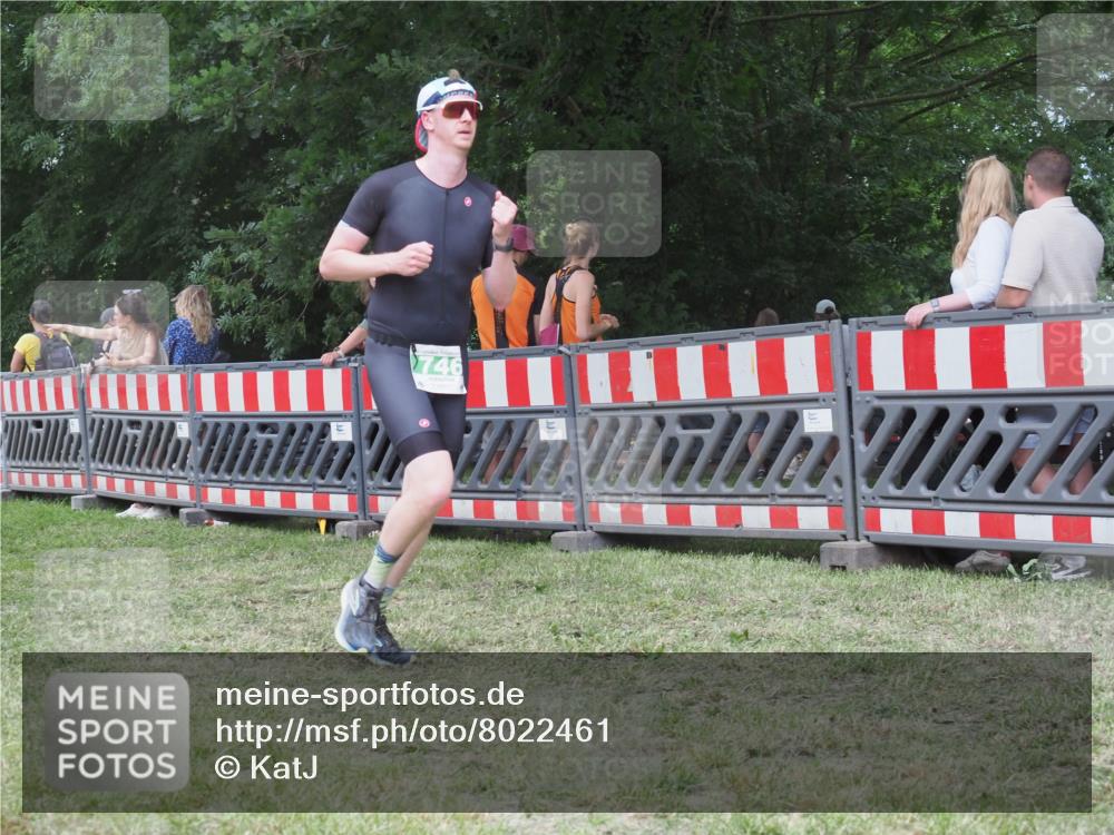 21.06.2025 - 27. Vierlanden-Triathlon KatJ http://msf.ph/oto/8022461 15.06.2025 13:21:55 Ziel 152, 746 meine-sportfotos.de