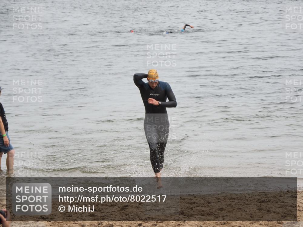 21.06.2025 - 27. Vierlanden-Triathlon MichiJ http://msf.ph/oto/8022517 15.06.2026 10:53:05 Schwimmen 638 meine-sportfotos.de