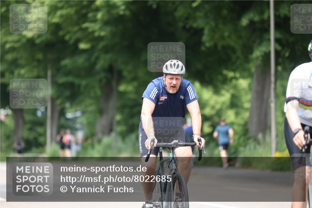 15.06.2025 - 7 Türme Triathlon Yannick Fuchs http://msf.ph/oto/8022685 15.06.2025 13:34:53 Radfahren 1186 meine-sportfotos.de