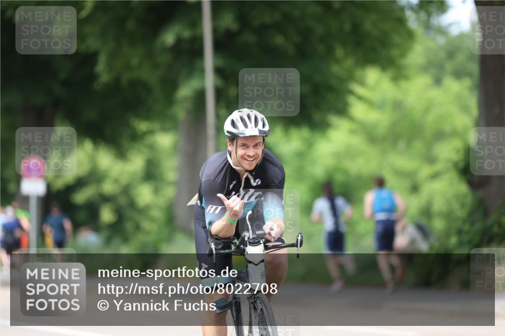 15.06.2025 - 7 Türme Triathlon Yannick Fuchs http://msf.ph/oto/8022708 15.06.2025 13:34:56 Radfahren 1186 meine-sportfotos.de