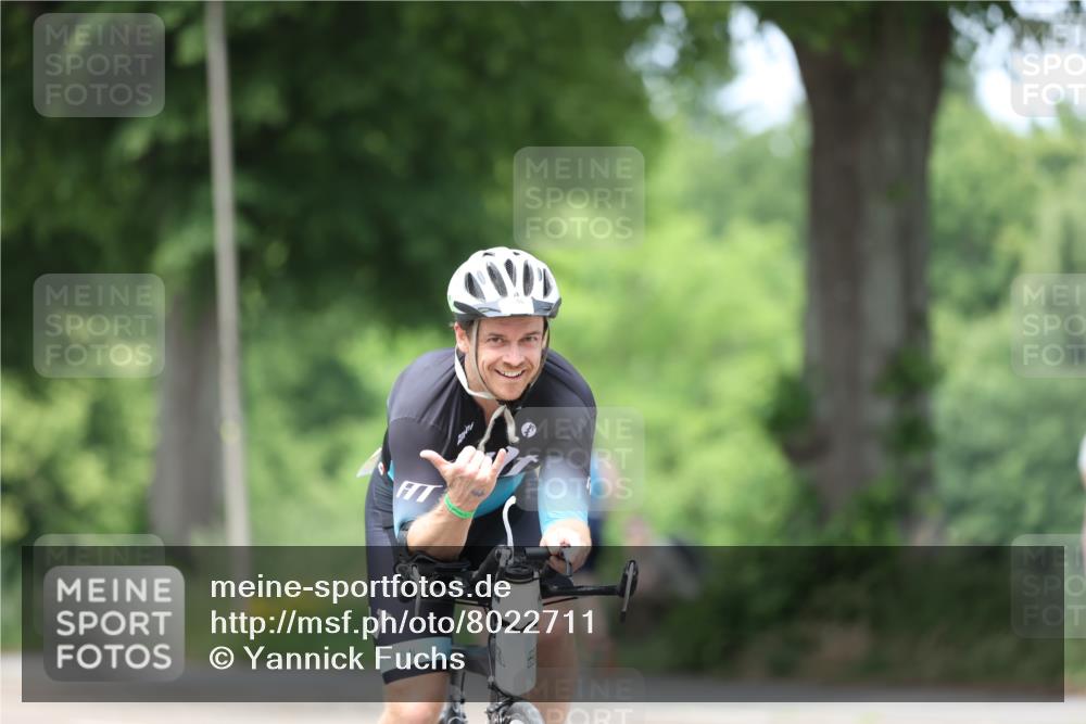 15.06.2025 - 7 Türme Triathlon Yannick Fuchs http://msf.ph/oto/8022711 15.06.2025 13:34:57 Radfahren 1186 meine-sportfotos.de