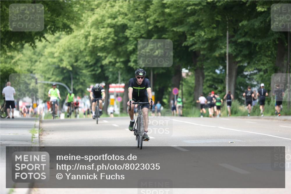 15.06.2025 - 7 Türme Triathlon Yannick Fuchs http://msf.ph/oto/8023035 15.06.2025 13:35:30 Radfahren 899, 1025, 1097 meine-sportfotos.de