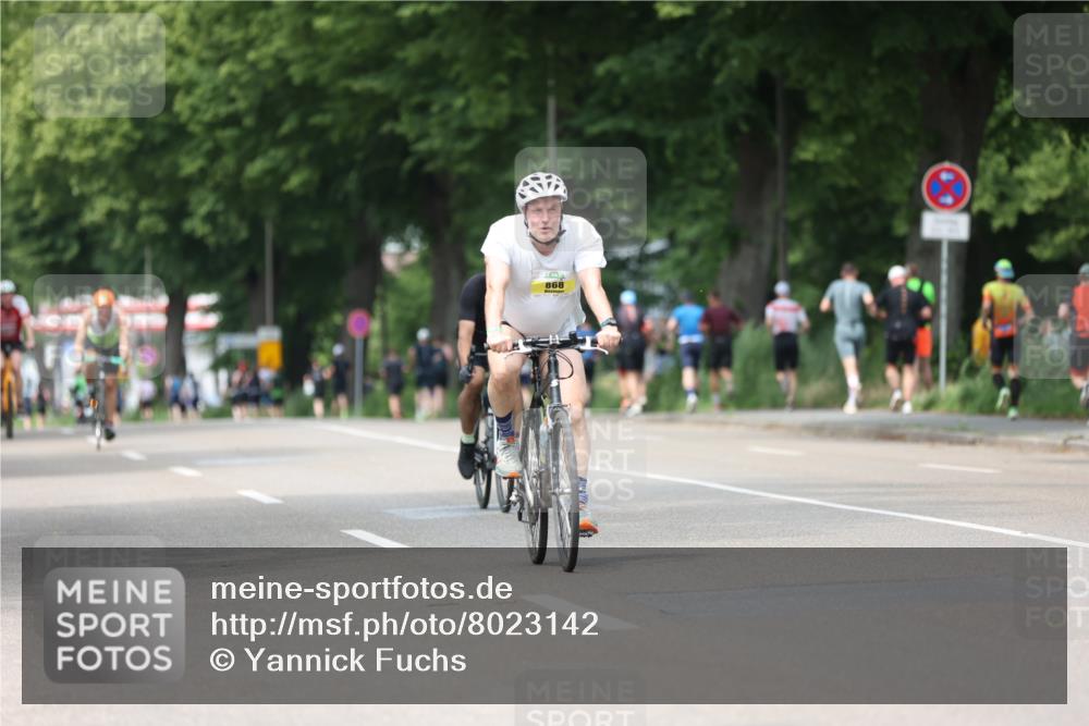 15.06.2025 - 7 Türme Triathlon Yannick Fuchs http://msf.ph/oto/8023142 15.06.2025 13:35:46 Radfahren 868, 953 meine-sportfotos.de