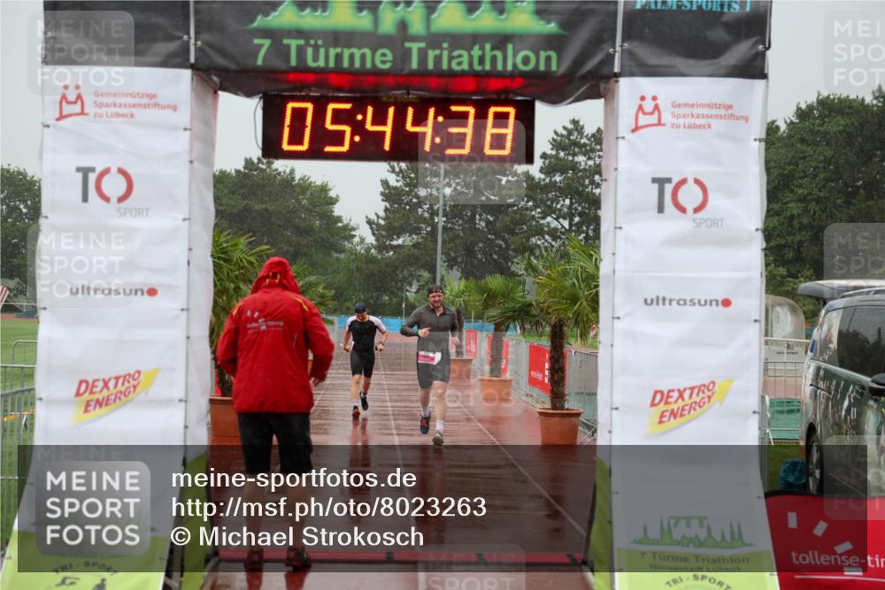 15.06.2025 - 7 Türme Triathlon Michael Strokosch http://msf.ph/oto/8023263 15.06.2025 15:44:38 Ziel 274, 296 meine-sportfotos.de