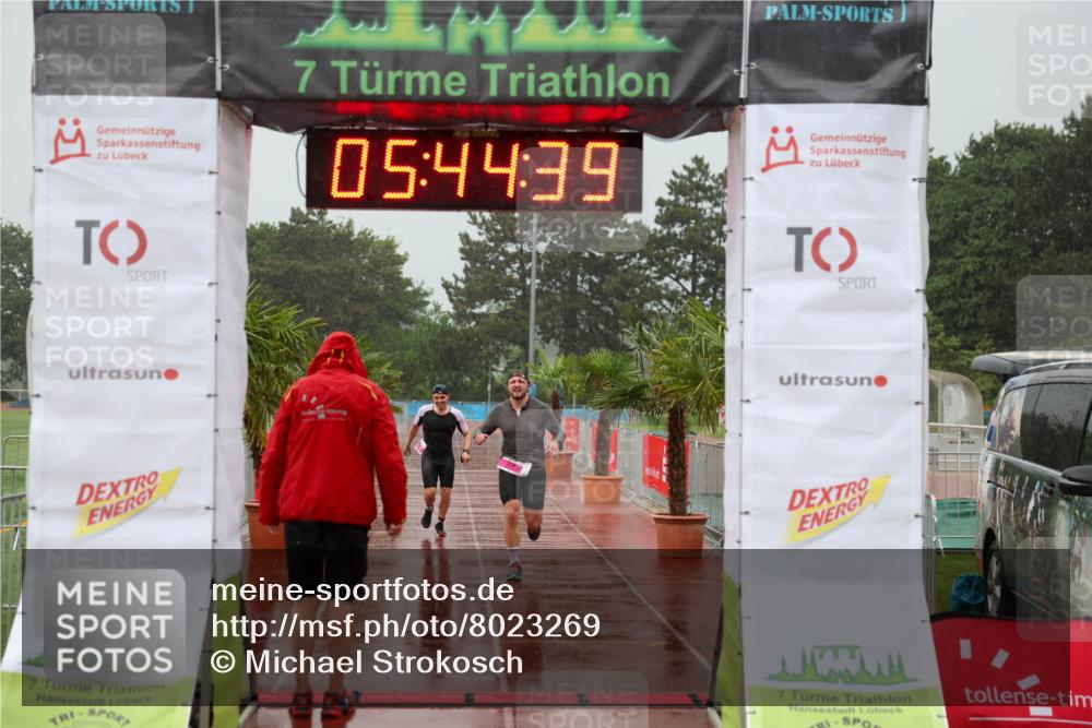 15.06.2025 - 7 Türme Triathlon Michael Strokosch http://msf.ph/oto/8023269 15.06.2025 15:44:39 Ziel 274, 296 meine-sportfotos.de