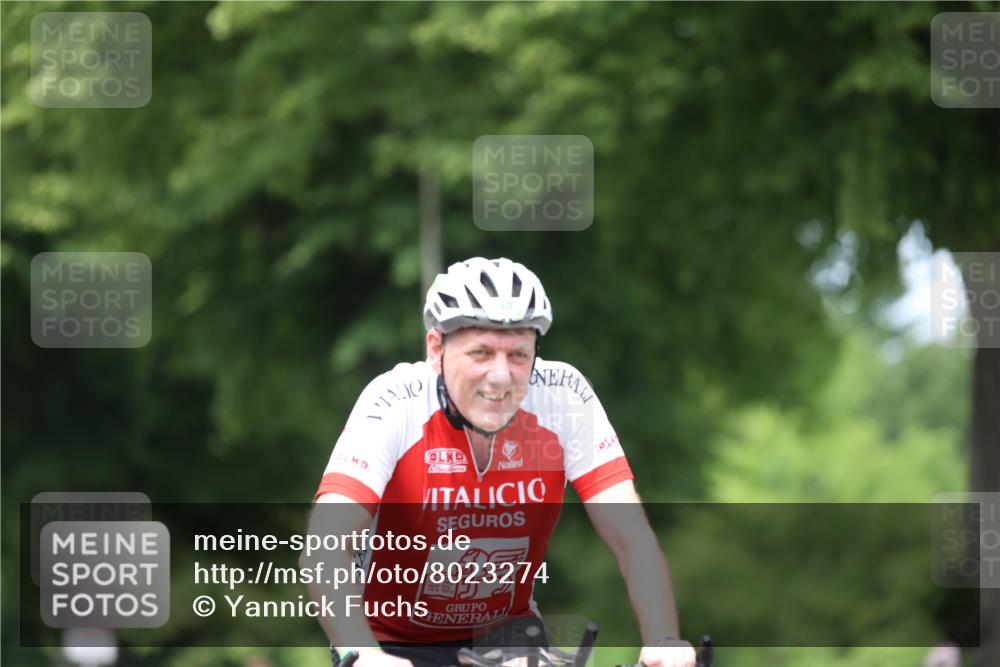 15.06.2025 - 7 Türme Triathlon Yannick Fuchs http://msf.ph/oto/8023274 15.06.2025 13:35:53 Radfahren 302, 1010 meine-sportfotos.de