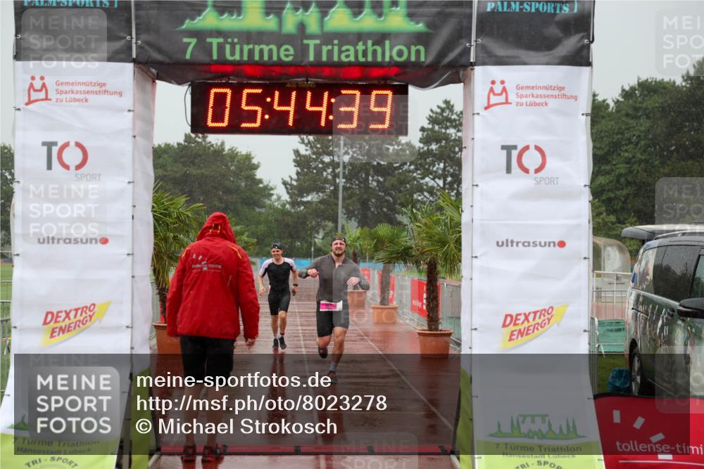 15.06.2025 - 7 Türme Triathlon Michael Strokosch http://msf.ph/oto/8023278 15.06.2025 15:44:39 Ziel 274, 296 meine-sportfotos.de