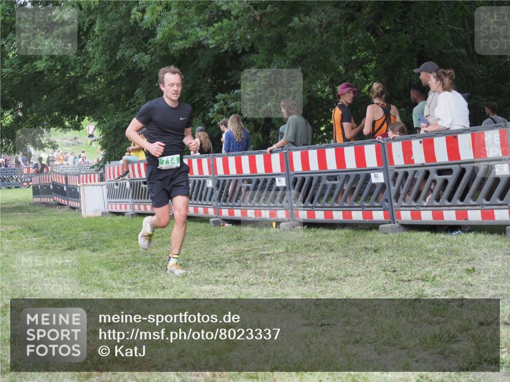 21.06.2025 - 27. Vierlanden-Triathlon KatJ http://msf.ph/oto/8023337 15.06.2025 13:23:17 Ziel 102, 160, 235, 714 meine-sportfotos.de