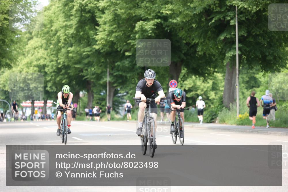 15.06.2025 - 7 Türme Triathlon Yannick Fuchs http://msf.ph/oto/8023498 15.06.2025 13:36:15 Radfahren 464, 1088, 1111, 1134 meine-sportfotos.de
