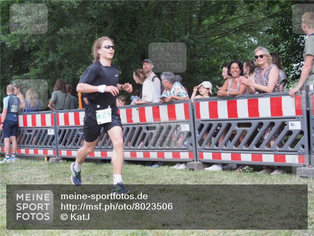 21.06.2025 - 27. Vierlanden-Triathlon KatJ http://msf.ph/oto/8023506 15.06.2025 13:24:30 Ziel 636, 747, 846 meine-sportfotos.de