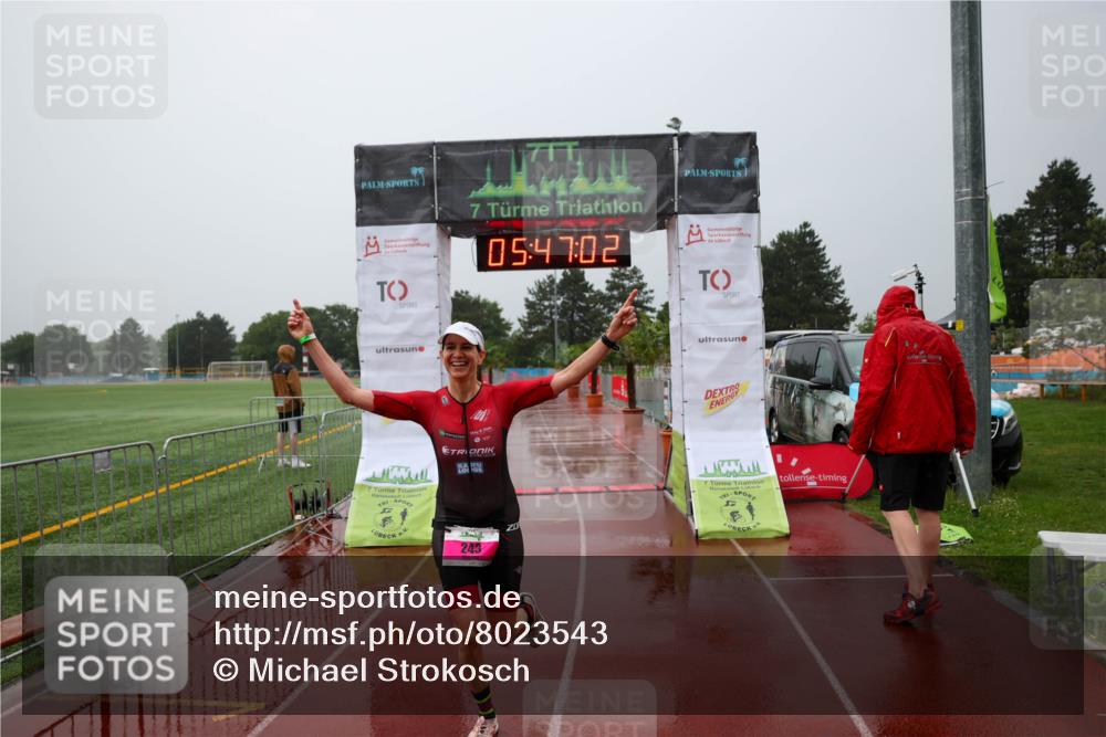 15.06.2025 - 7 Türme Triathlon Michael Strokosch http://msf.ph/oto/8023543 15.06.2025 15:47:01 Ziel 243 meine-sportfotos.de