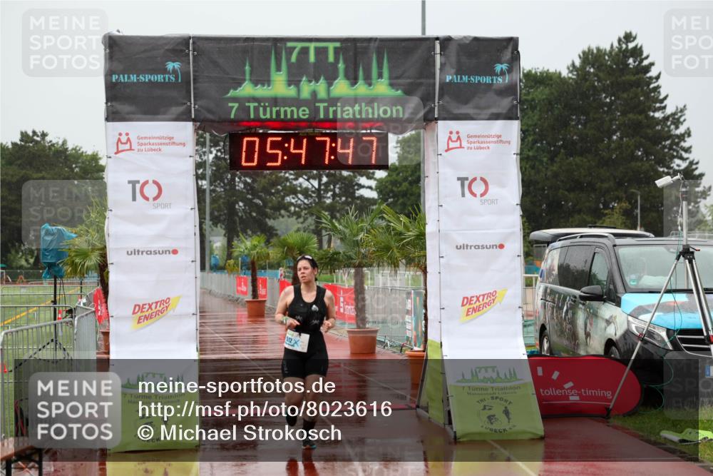 15.06.2025 - 7 Türme Triathlon Michael Strokosch http://msf.ph/oto/8023616 15.06.2025 15:47:47 Ziel 512 meine-sportfotos.de