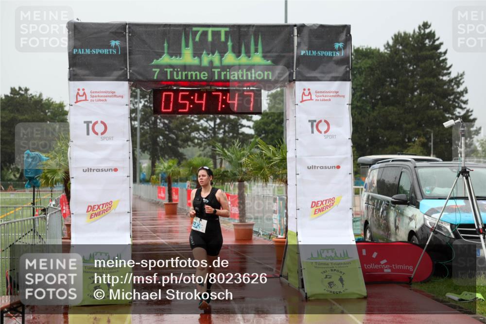 15.06.2025 - 7 Türme Triathlon Michael Strokosch http://msf.ph/oto/8023626 15.06.2025 15:47:47 Ziel 512 meine-sportfotos.de