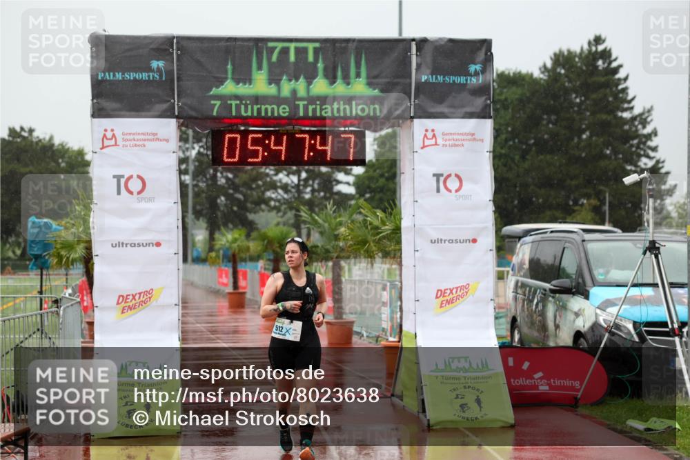 15.06.2025 - 7 Türme Triathlon Michael Strokosch http://msf.ph/oto/8023638 15.06.2025 15:47:47 Ziel 512 meine-sportfotos.de