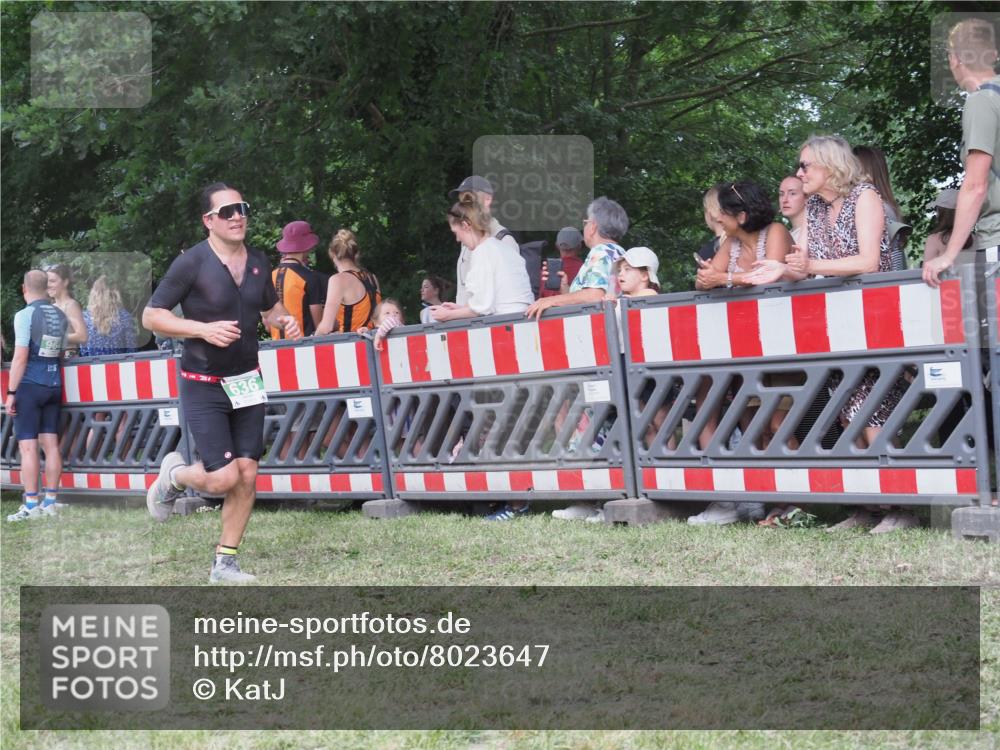 21.06.2025 - 27. Vierlanden-Triathlon KatJ http://msf.ph/oto/8023647 15.06.2025 13:24:38 Ziel 636, 953 meine-sportfotos.de