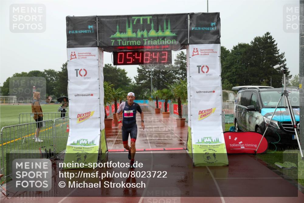 15.06.2025 - 7 Türme Triathlon Michael Strokosch http://msf.ph/oto/8023722 15.06.2025 15:48:43 Ziel 216 meine-sportfotos.de