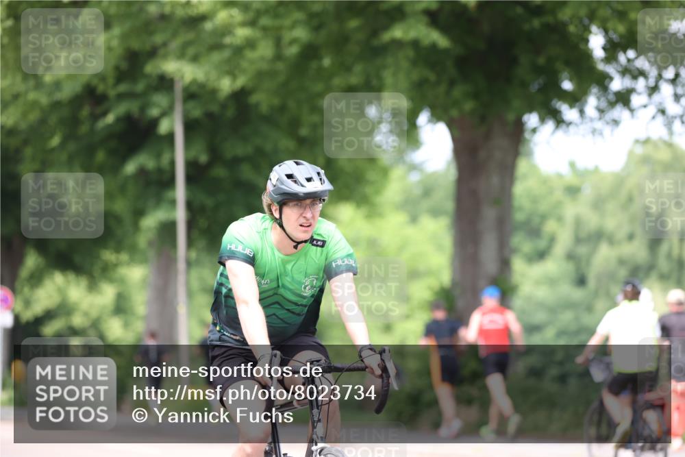 15.06.2025 - 7 Türme Triathlon Yannick Fuchs http://msf.ph/oto/8023734 15.06.2025 13:36:26 Radfahren 264, 424, 503 meine-sportfotos.de