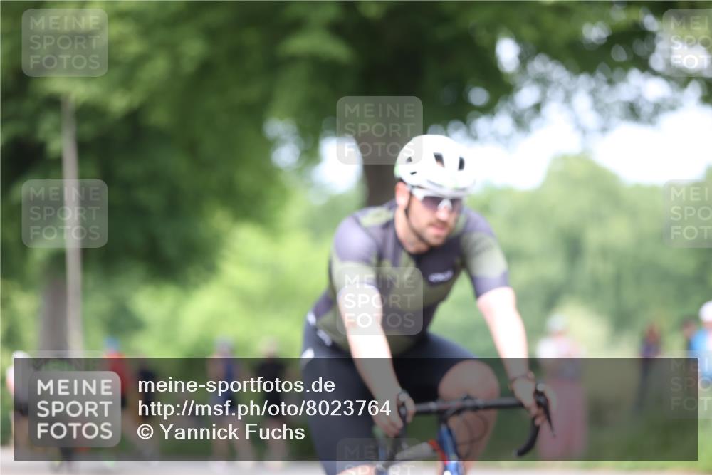 15.06.2025 - 7 Türme Triathlon Yannick Fuchs http://msf.ph/oto/8023764 15.06.2025 13:36:30 Radfahren 264, 424, 503 meine-sportfotos.de