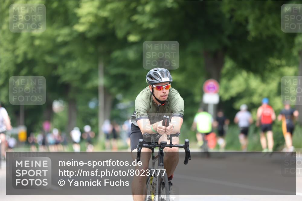 15.06.2025 - 7 Türme Triathlon Yannick Fuchs http://msf.ph/oto/8023777 15.06.2025 13:36:33 Radfahren 264, 424, 826 meine-sportfotos.de