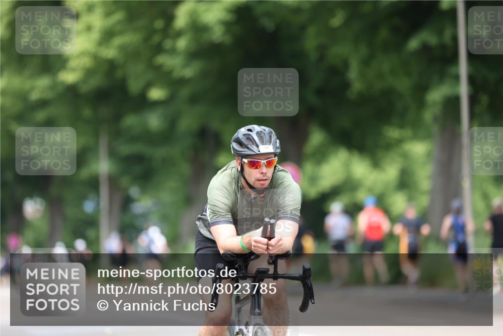 15.06.2025 - 7 Türme Triathlon Yannick Fuchs http://msf.ph/oto/8023785 15.06.2025 13:36:33 Radfahren 264, 424, 826 meine-sportfotos.de