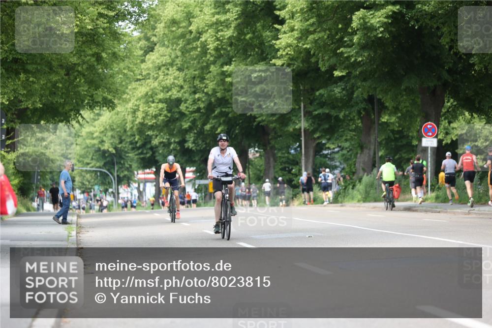 15.06.2025 - 7 Türme Triathlon Yannick Fuchs http://msf.ph/oto/8023815 15.06.2025 13:36:34 Radfahren 264, 826 meine-sportfotos.de