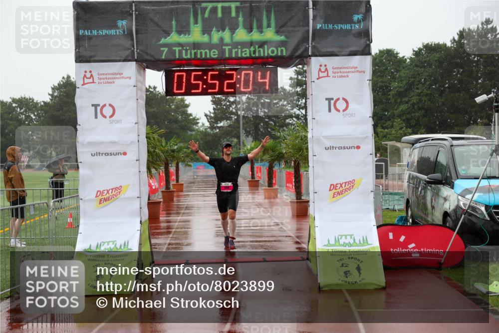15.06.2025 - 7 Türme Triathlon Michael Strokosch http://msf.ph/oto/8023899 15.06.2025 15:52:04 Ziel 338 meine-sportfotos.de