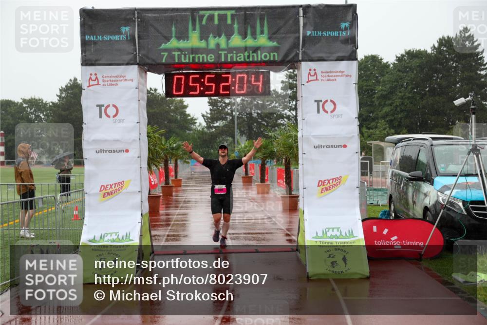 15.06.2025 - 7 Türme Triathlon Michael Strokosch http://msf.ph/oto/8023907 15.06.2025 15:52:04 Ziel 338 meine-sportfotos.de