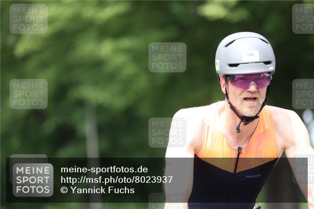 15.06.2025 - 7 Türme Triathlon Yannick Fuchs http://msf.ph/oto/8023937 15.06.2025 13:36:38 Radfahren 826 meine-sportfotos.de