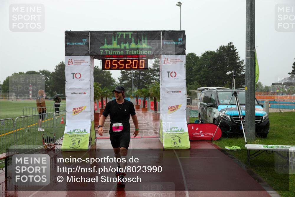 15.06.2025 - 7 Türme Triathlon Michael Strokosch http://msf.ph/oto/8023990 15.06.2025 15:52:08 Ziel 338 meine-sportfotos.de
