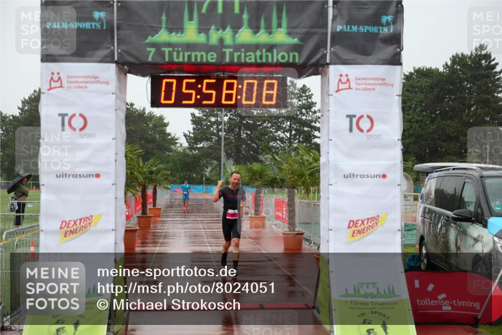 15.06.2025 - 7 Türme Triathlon Michael Strokosch http://msf.ph/oto/8024051 15.06.2025 15:58:08 Ziel 223 meine-sportfotos.de