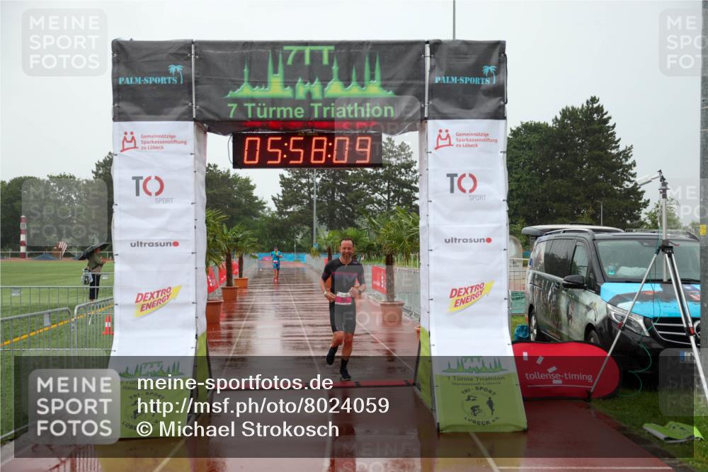 15.06.2025 - 7 Türme Triathlon Michael Strokosch http://msf.ph/oto/8024059 15.06.2025 15:58:08 Ziel 223 meine-sportfotos.de