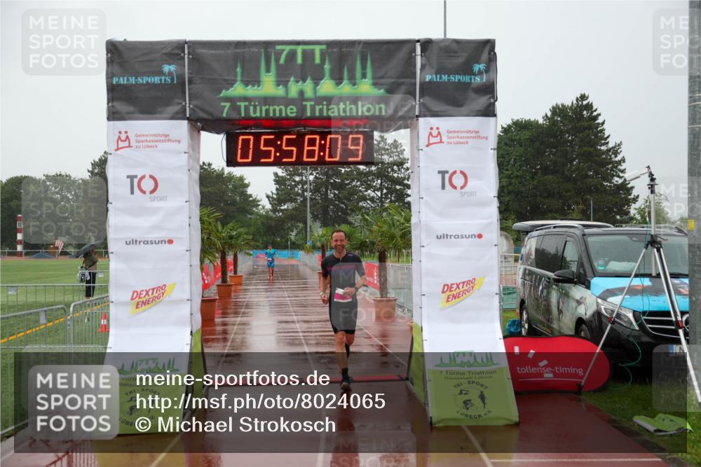 15.06.2025 - 7 Türme Triathlon Michael Strokosch http://msf.ph/oto/8024065 15.06.2025 15:58:09 Ziel 223 meine-sportfotos.de