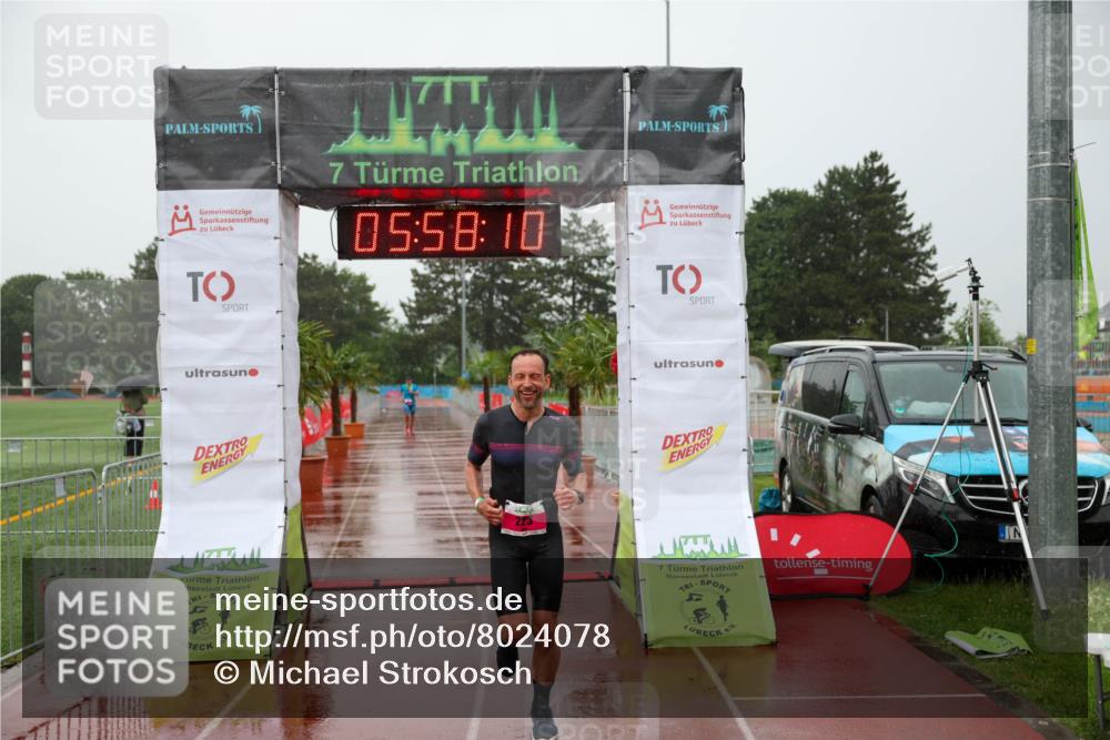 15.06.2025 - 7 Türme Triathlon Michael Strokosch http://msf.ph/oto/8024078 15.06.2025 15:58:10 Ziel 223 meine-sportfotos.de