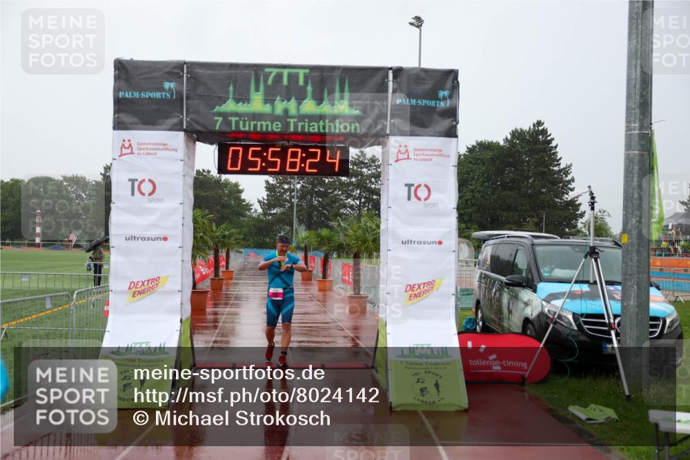 15.06.2025 - 7 Türme Triathlon Michael Strokosch http://msf.ph/oto/8024142 15.06.2025 15:58:24 Ziel 203 meine-sportfotos.de
