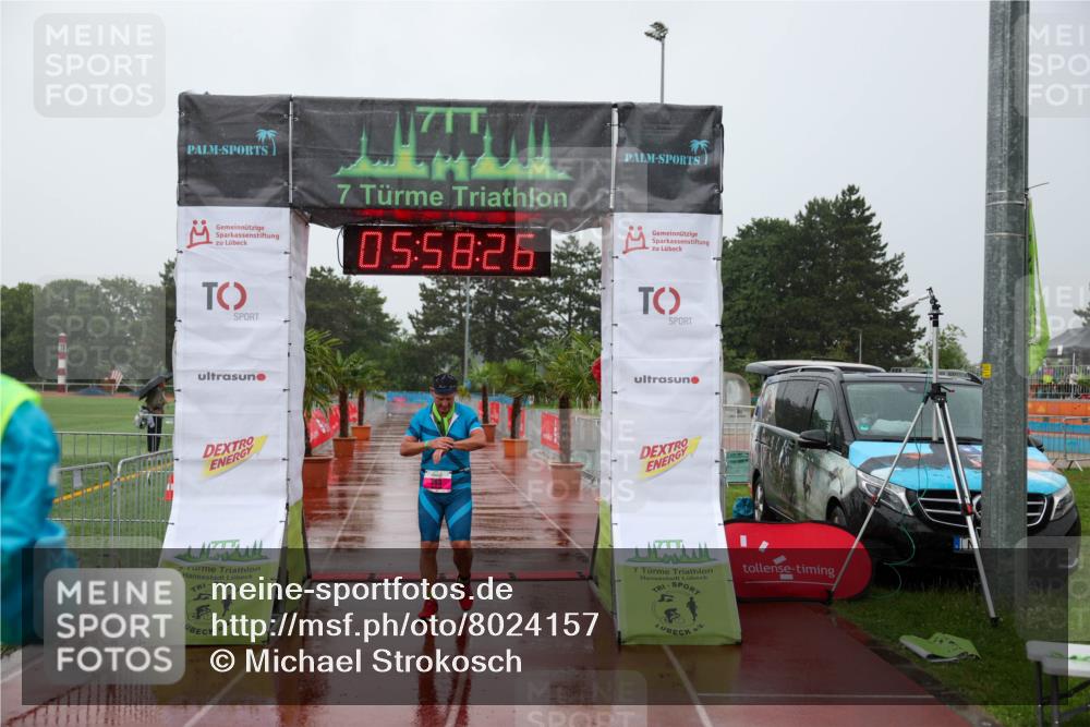 15.06.2025 - 7 Türme Triathlon Michael Strokosch http://msf.ph/oto/8024157 15.06.2025 15:58:26 Ziel 203 meine-sportfotos.de