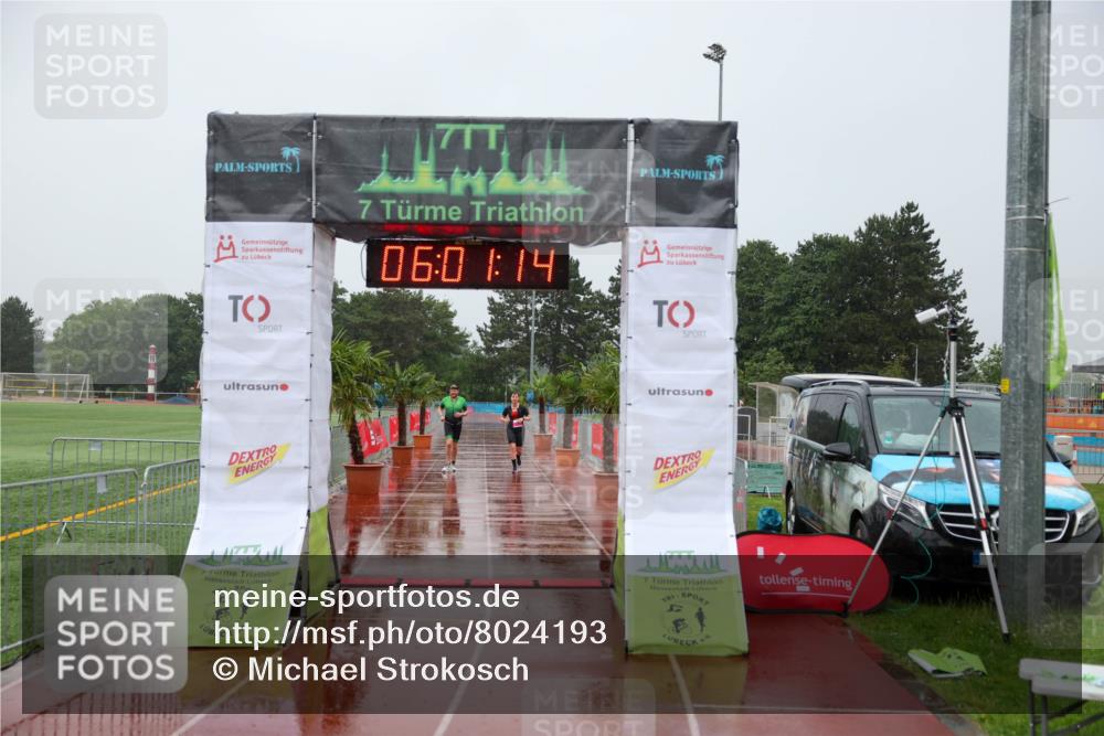 15.06.2025 - 7 Türme Triathlon Michael Strokosch http://msf.ph/oto/8024193 15.06.2025 16:01:14 Ziel  meine-sportfotos.de