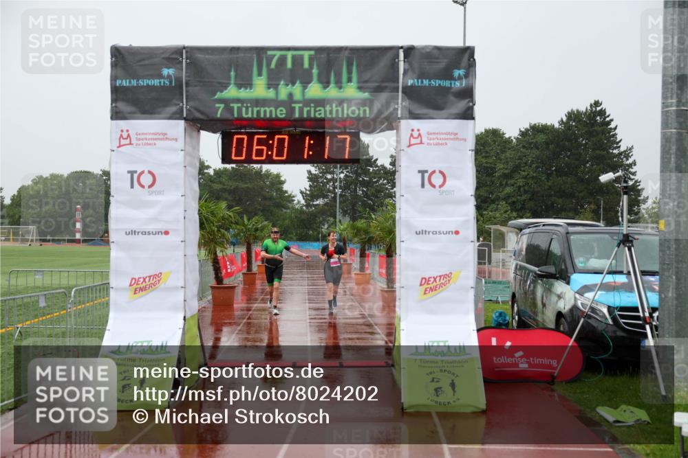 15.06.2025 - 7 Türme Triathlon Michael Strokosch http://msf.ph/oto/8024202 15.06.2025 16:01:17 Ziel 270, 276 meine-sportfotos.de