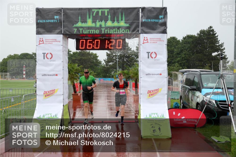 15.06.2025 - 7 Türme Triathlon Michael Strokosch http://msf.ph/oto/8024215 15.06.2025 16:01:19 Ziel 270, 276 meine-sportfotos.de