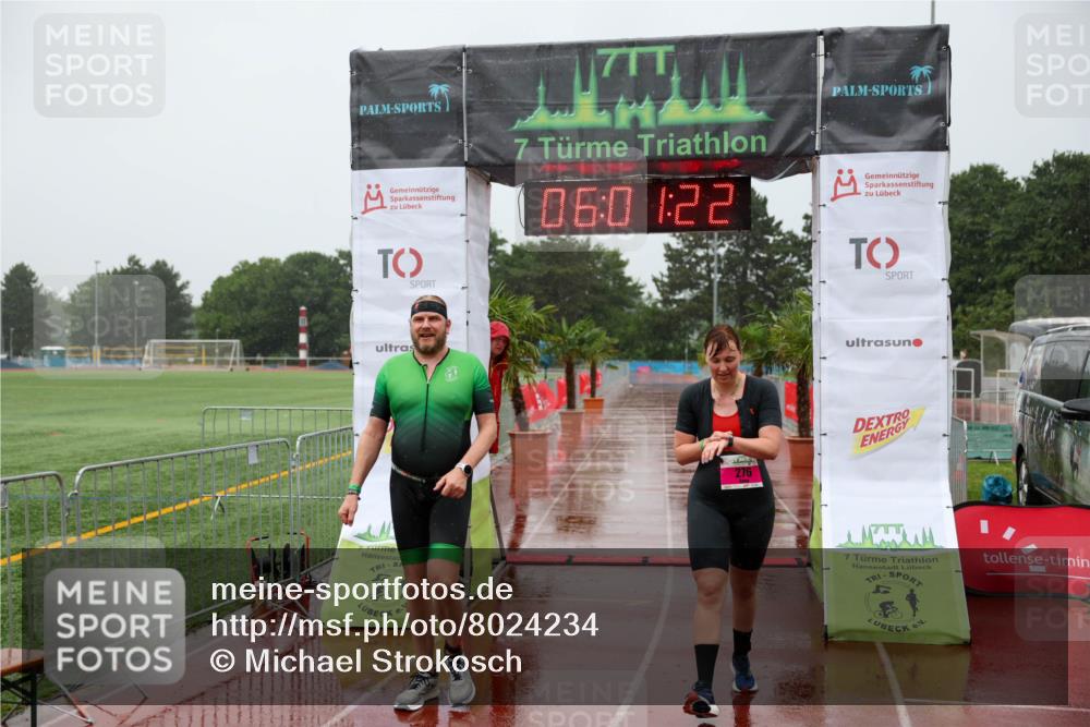 15.06.2025 - 7 Türme Triathlon Michael Strokosch http://msf.ph/oto/8024234 15.06.2025 16:01:21 Ziel 270, 276 meine-sportfotos.de