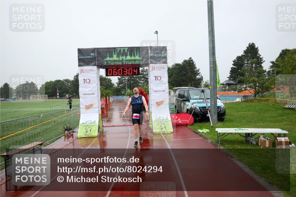 15.06.2025 - 7 Türme Triathlon Michael Strokosch http://msf.ph/oto/8024294 15.06.2025 16:03:04 Ziel 207 meine-sportfotos.de