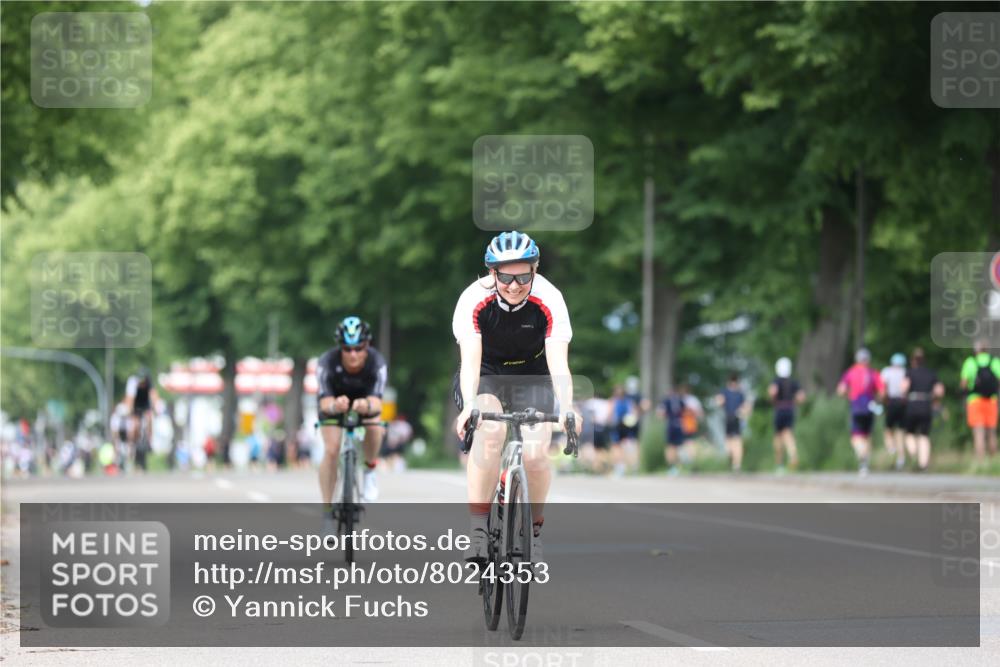 15.06.2025 - 7 Türme Triathlon Yannick Fuchs http://msf.ph/oto/8024353 15.06.2025 13:37:16 Radfahren 421, 469, 525, 663 meine-sportfotos.de