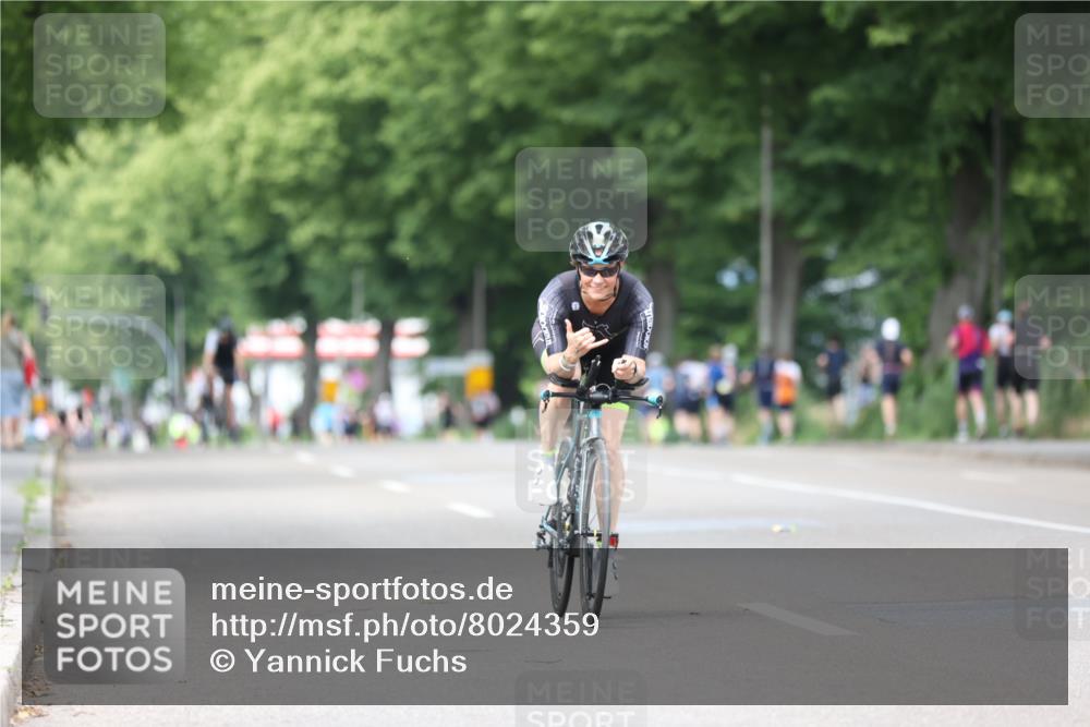 15.06.2025 - 7 Türme Triathlon Yannick Fuchs http://msf.ph/oto/8024359 15.06.2025 13:37:17 Radfahren 421, 469, 525, 663 meine-sportfotos.de