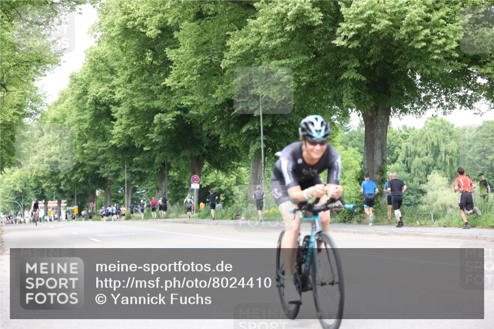 15.06.2025 - 7 Türme Triathlon Yannick Fuchs http://msf.ph/oto/8024410 15.06.2025 13:37:18 Radfahren 421, 469, 525, 663 meine-sportfotos.de