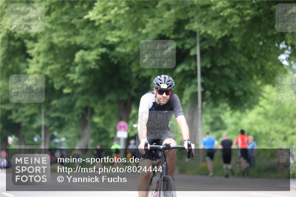 15.06.2025 - 7 Türme Triathlon Yannick Fuchs http://msf.ph/oto/8024444 15.06.2025 13:37:23 Radfahren 237, 469 meine-sportfotos.de