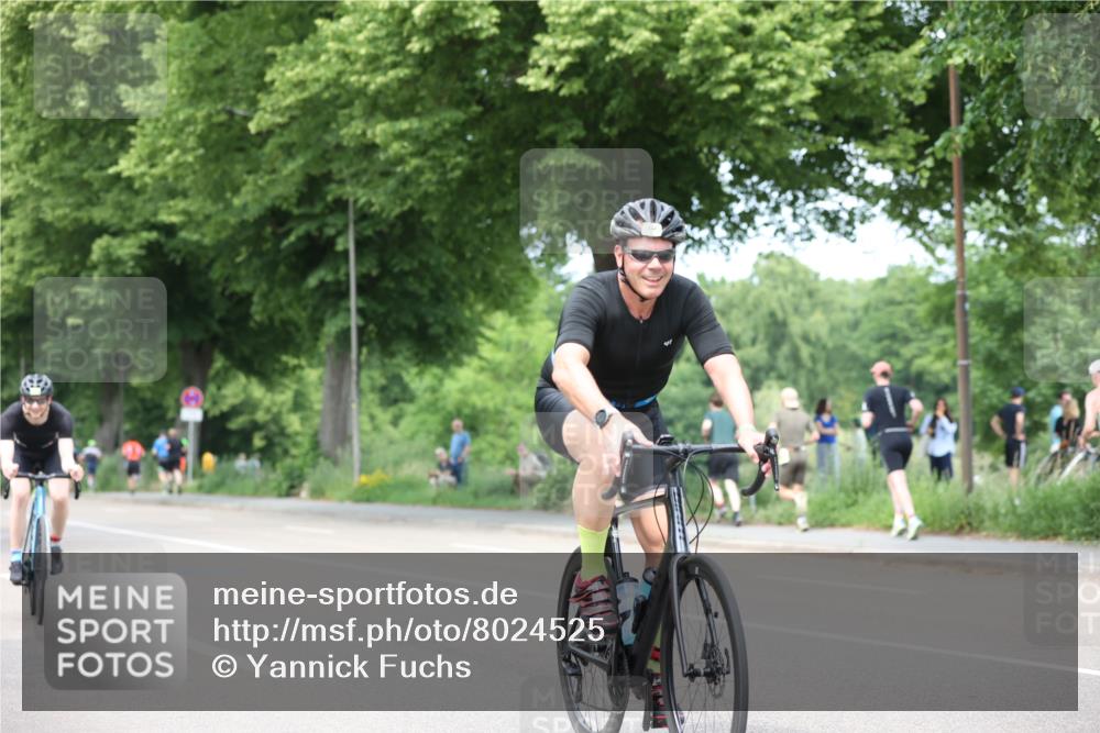 15.06.2025 - 7 Türme Triathlon Yannick Fuchs http://msf.ph/oto/8024525 15.06.2025 13:37:33 Radfahren 522 meine-sportfotos.de